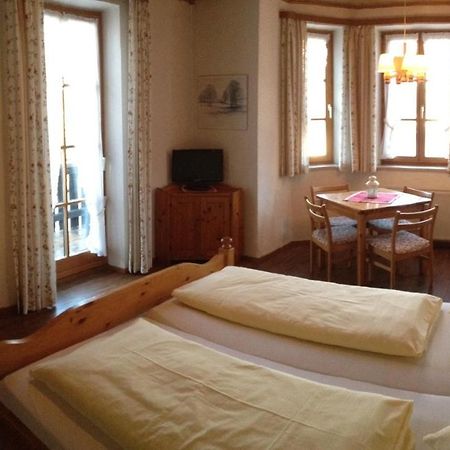 Hotel Maier Garni ガルミッシュ・パルテンキルヒェン エクステリア 写真
